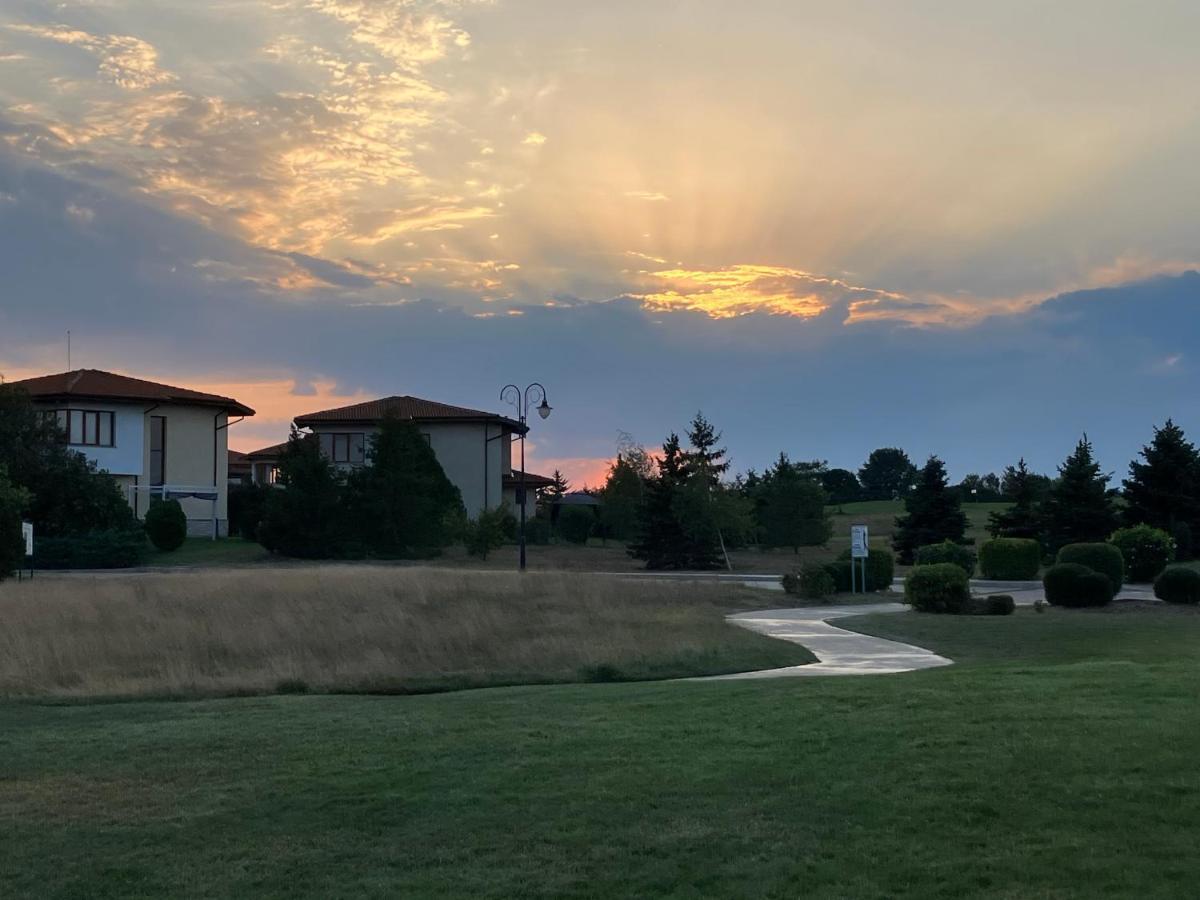Lavanda Golf Будинок відпочинку Балчик